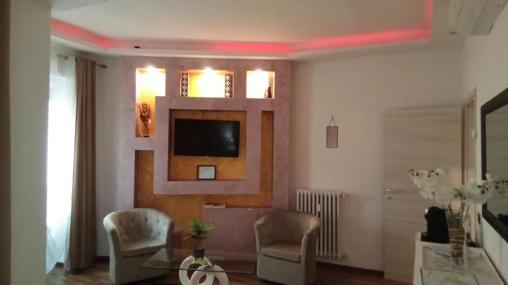 Hotel Katrin Luxury Verona 0*,  Italien